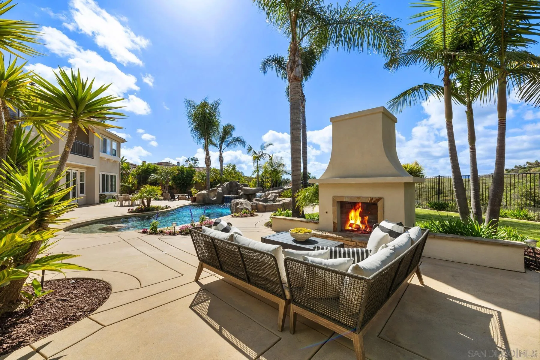 10263 Winecreek Ct
