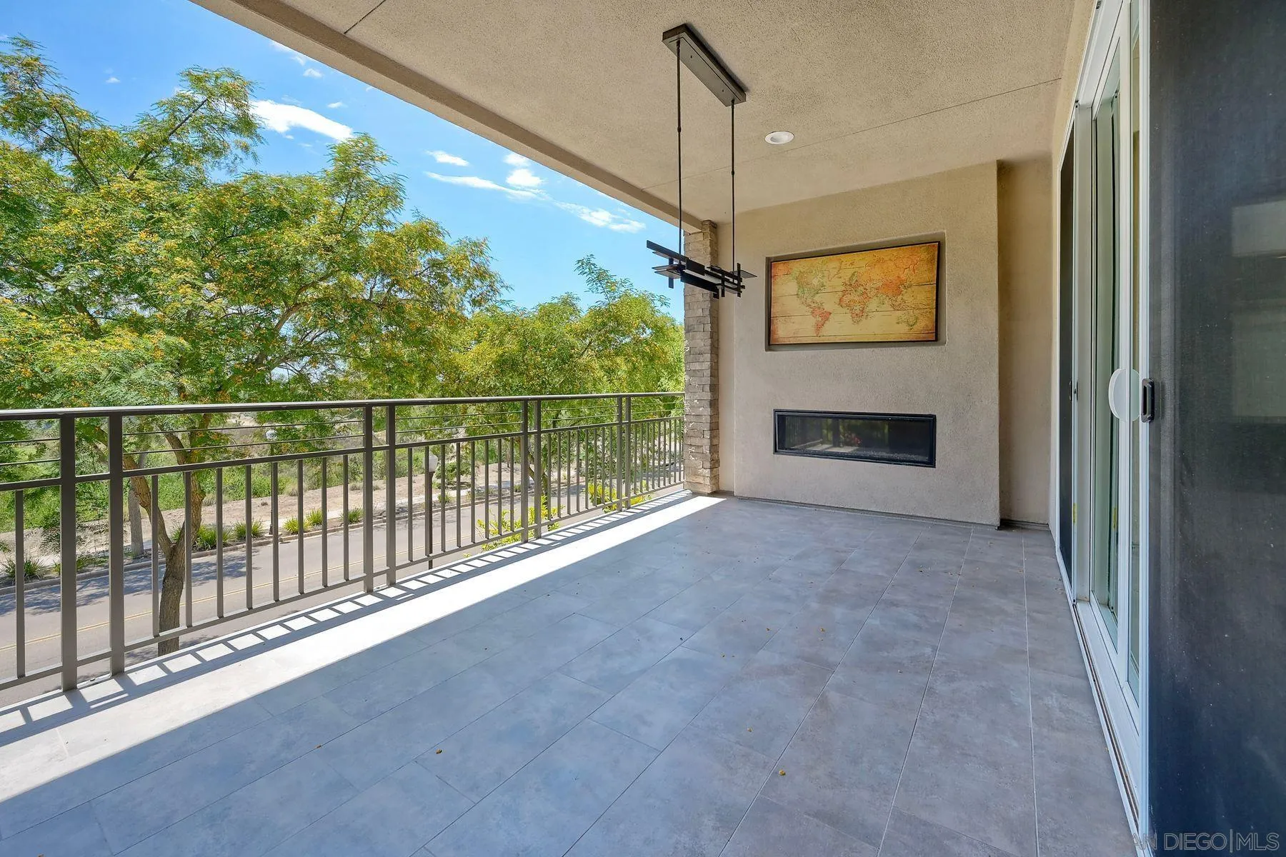 16242 Camden Cir