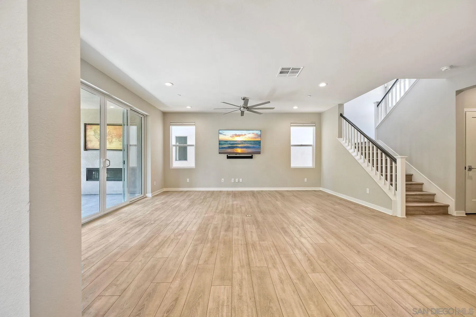 16242 Camden Cir