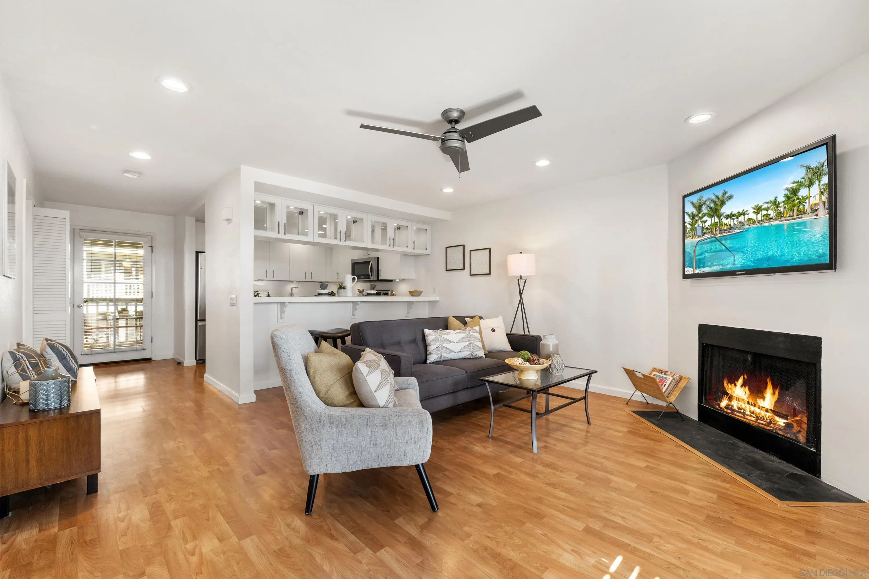 3961 Hortensia St Unit H4