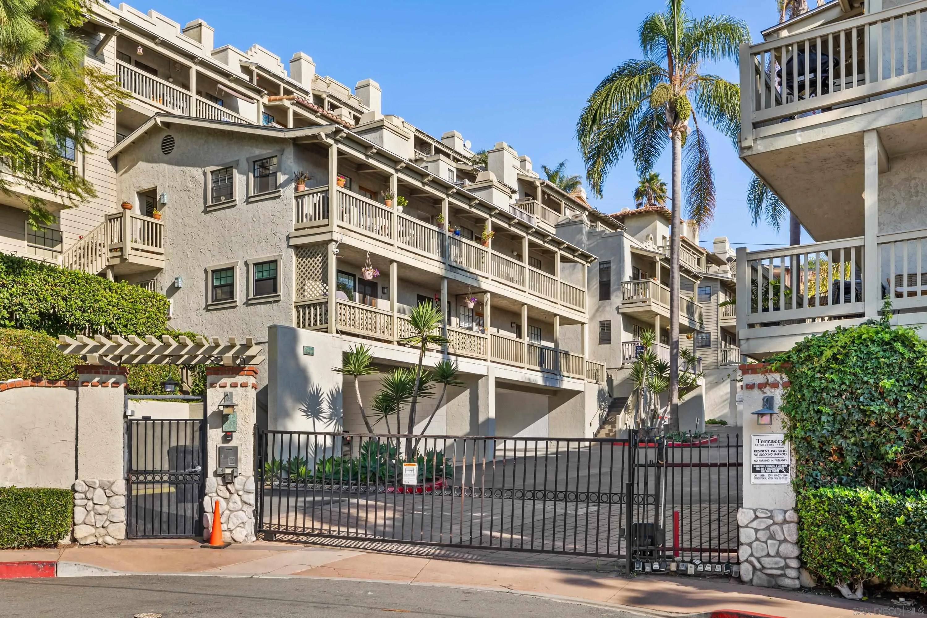 3961 Hortensia St Unit H4