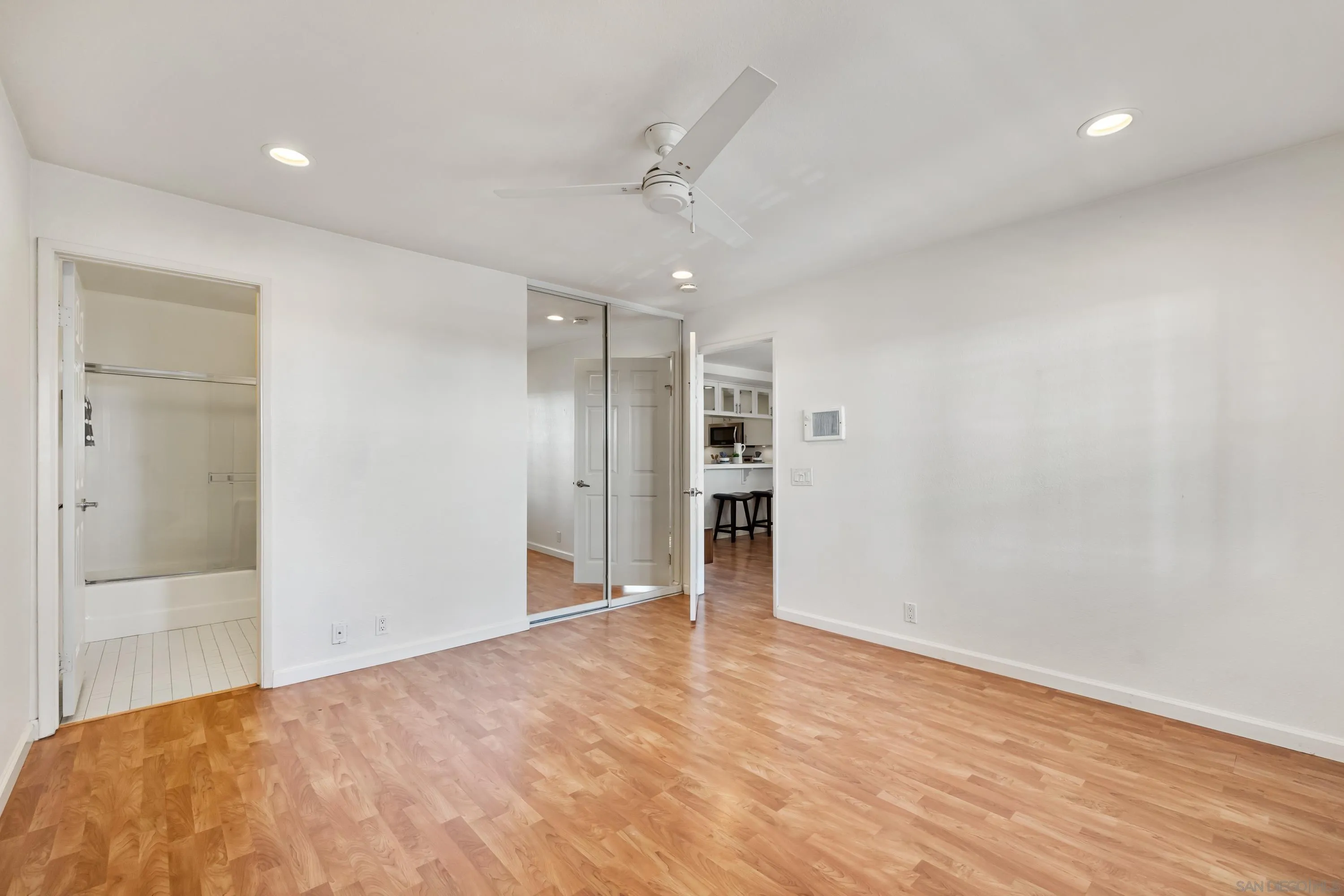 3961 Hortensia St Unit H4