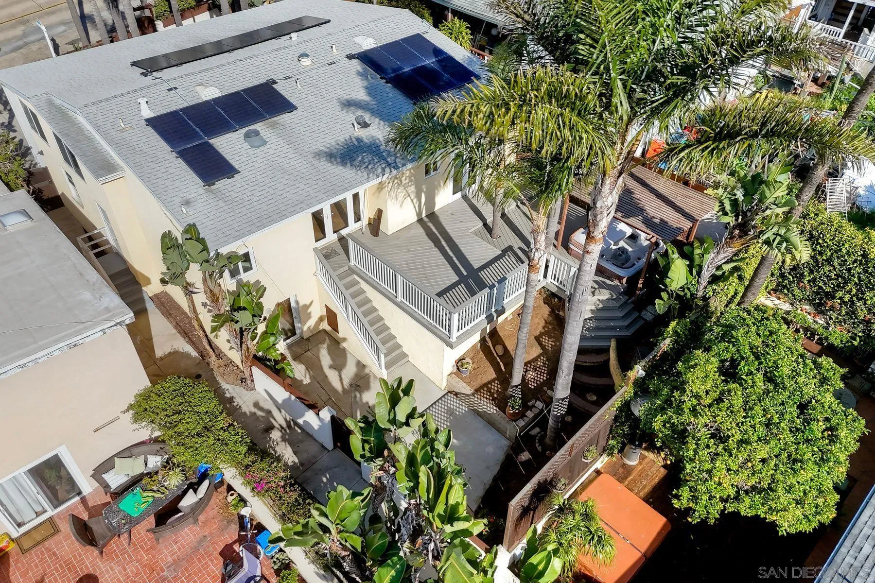 4643 Narragansett Ave