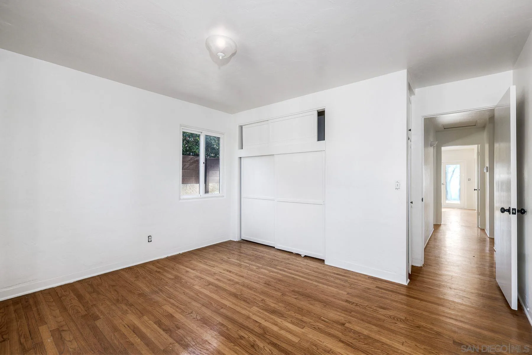 4643 Narragansett Ave