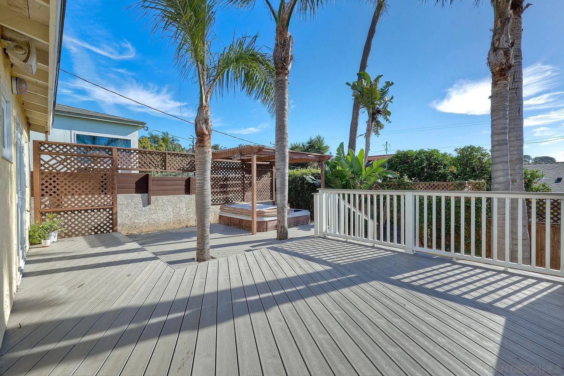 4643 Narragansett Ave