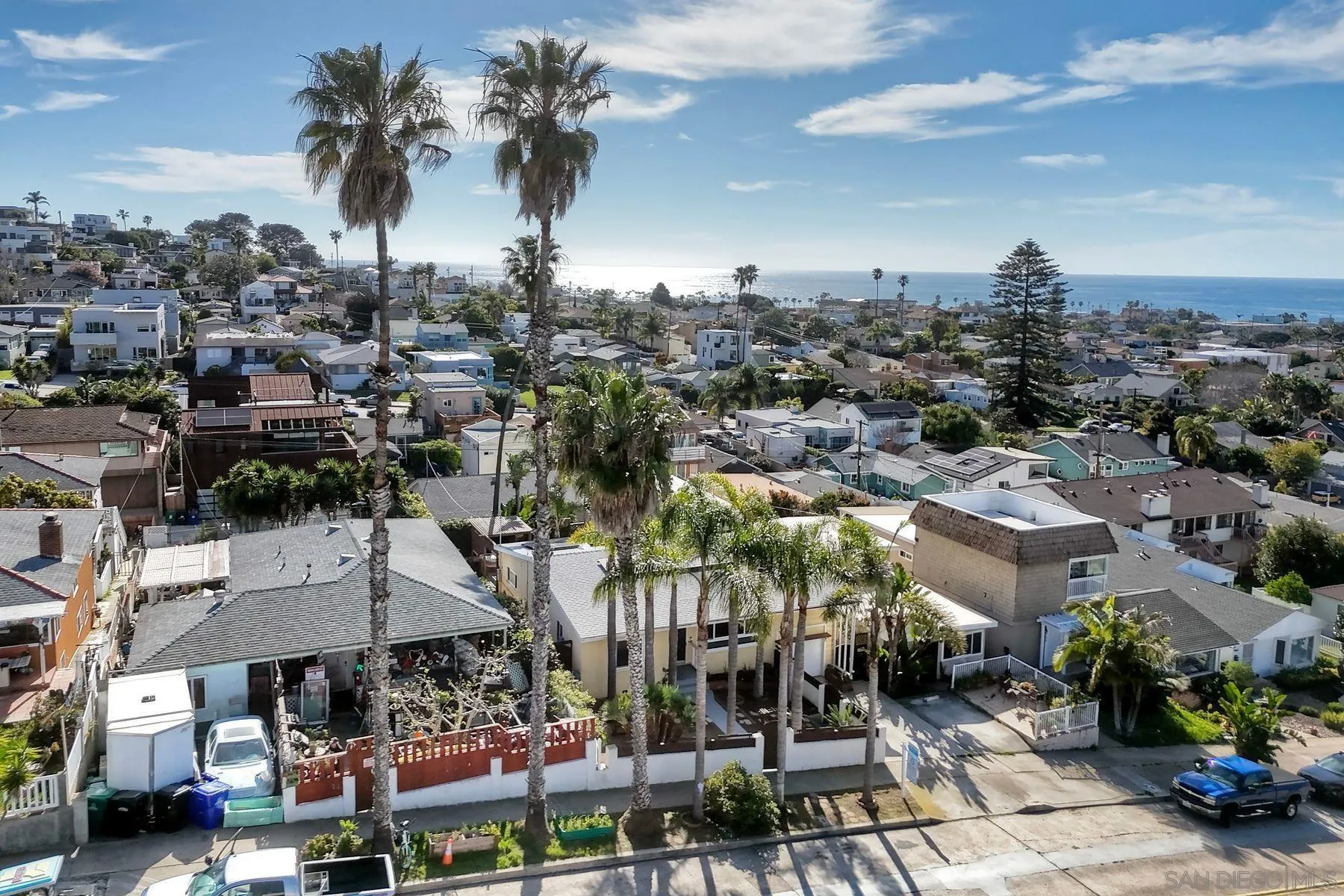 4643 Narragansett Ave