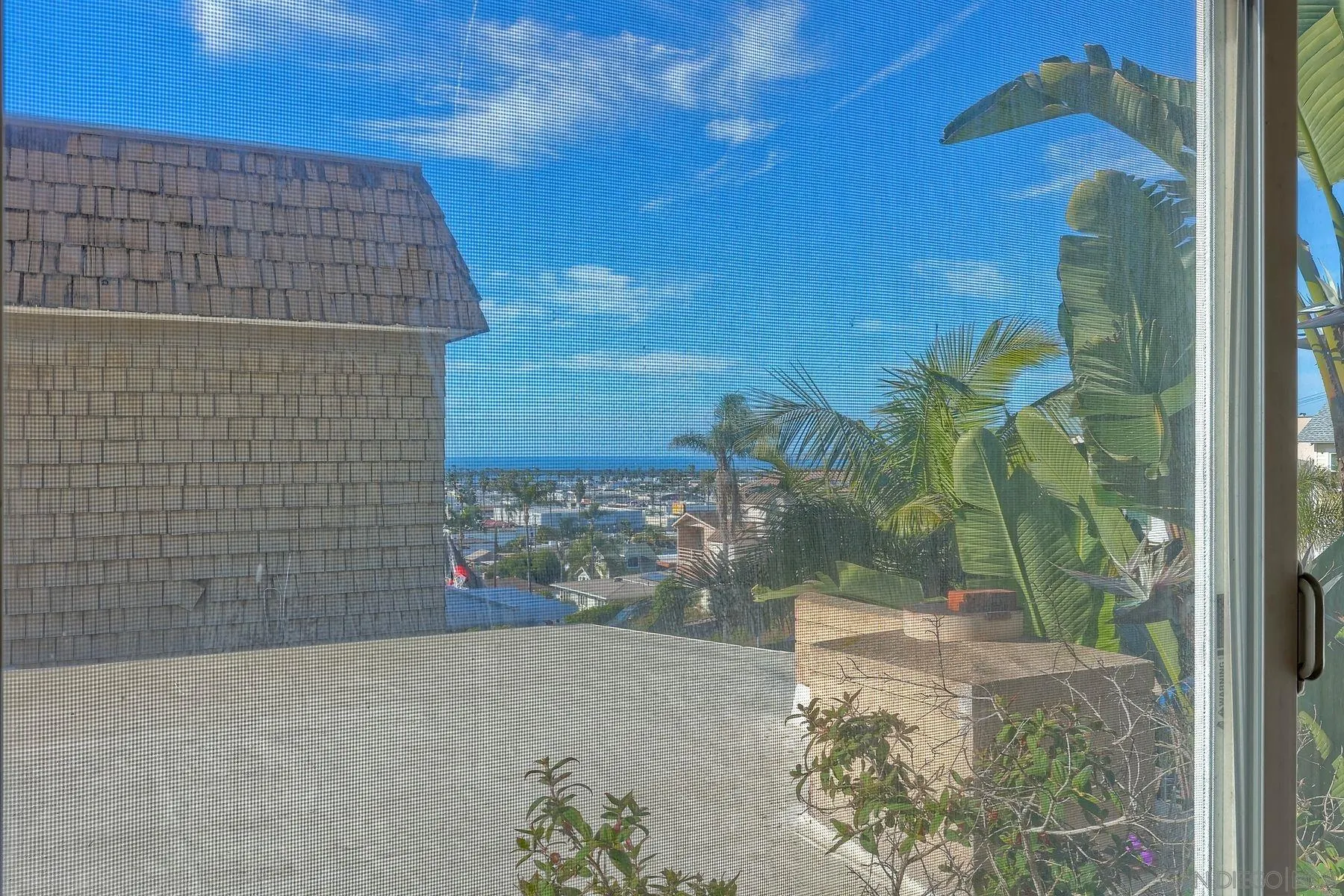 4643 Narragansett Ave