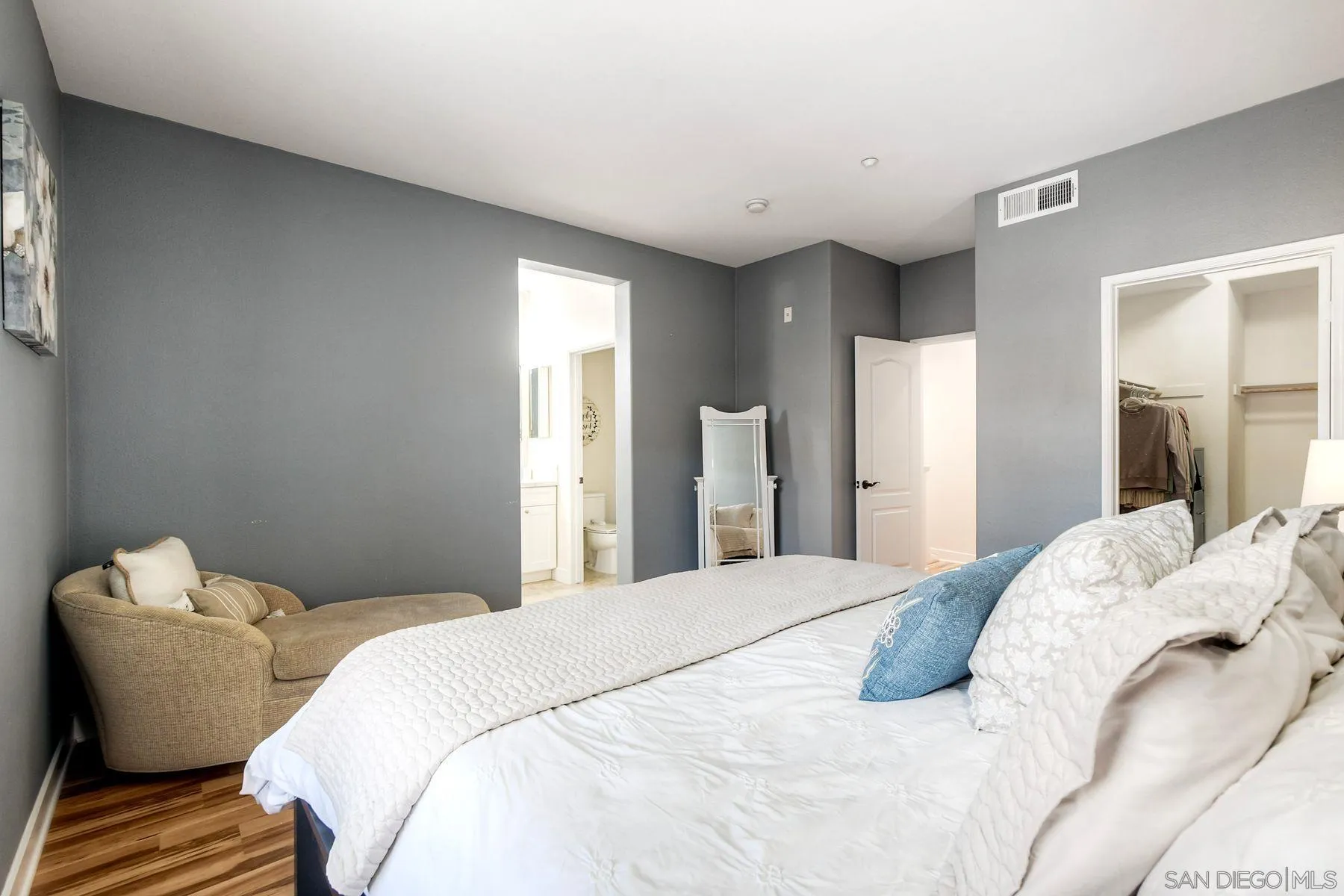 17070 Calle Trevino Unit 11