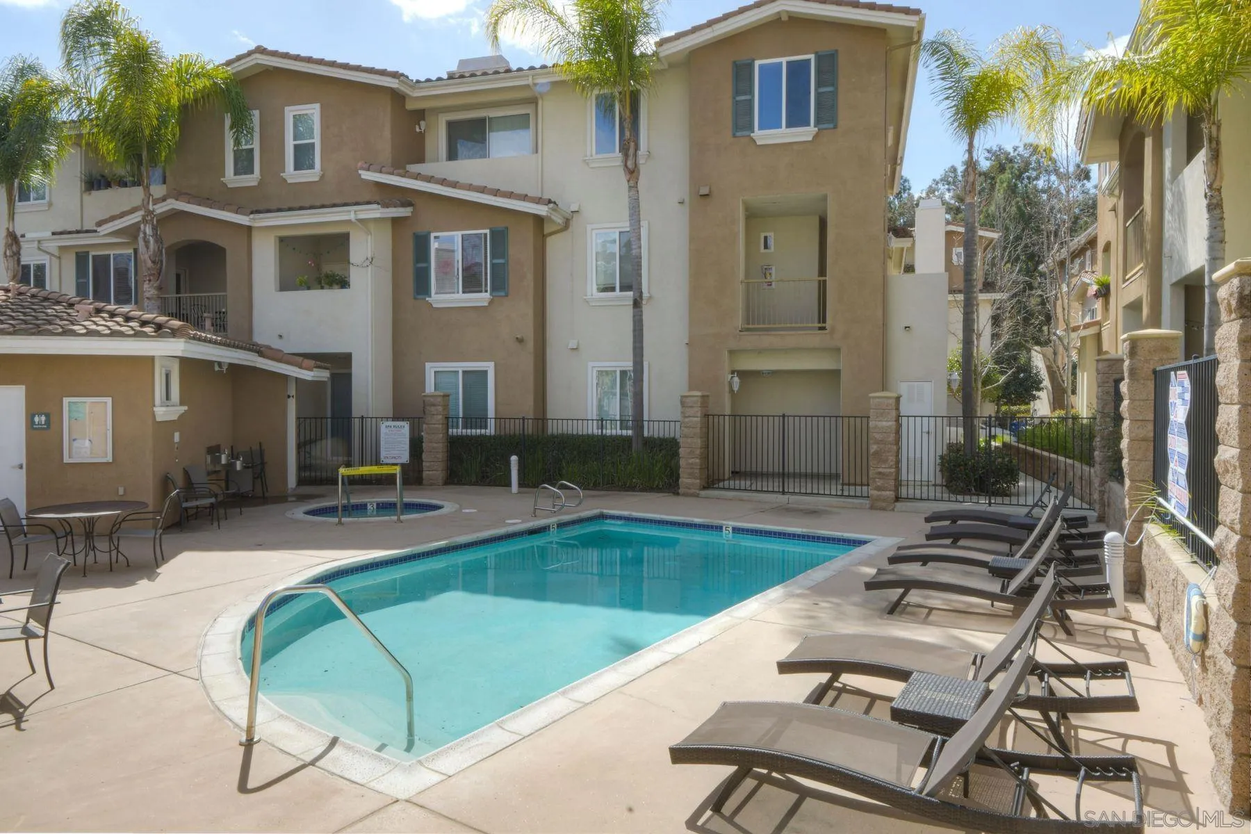 13009 Evening Creek Dr S Unit 10