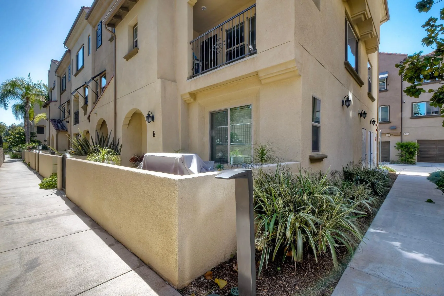 1577 Castillo Way Unit 5