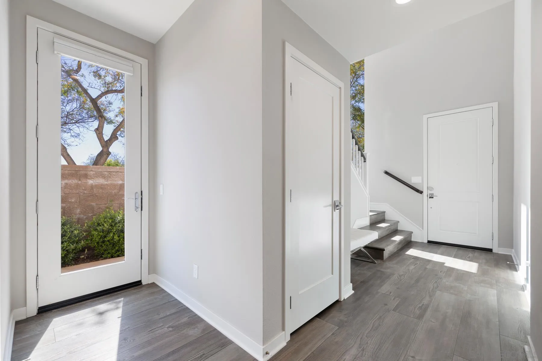 16240 Camden Cir