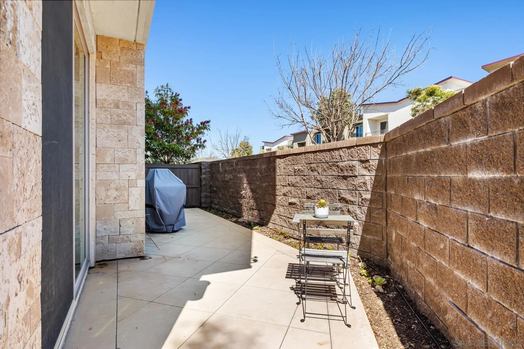 16240 Camden Cir