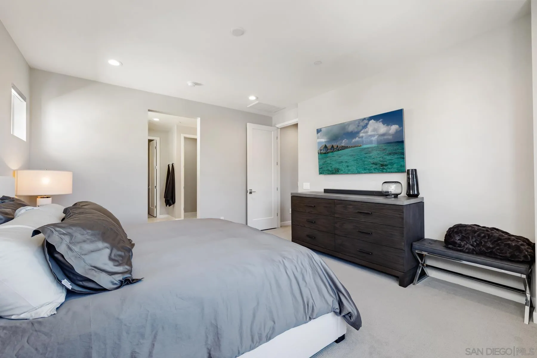16240 Camden Cir
