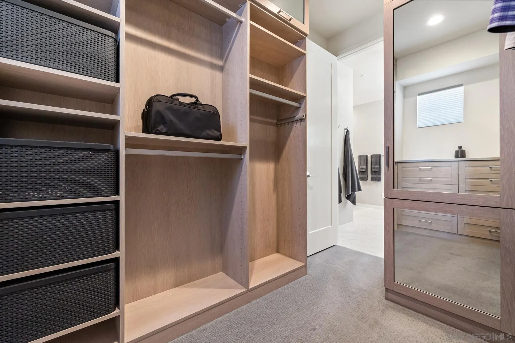 16240 Camden Cir