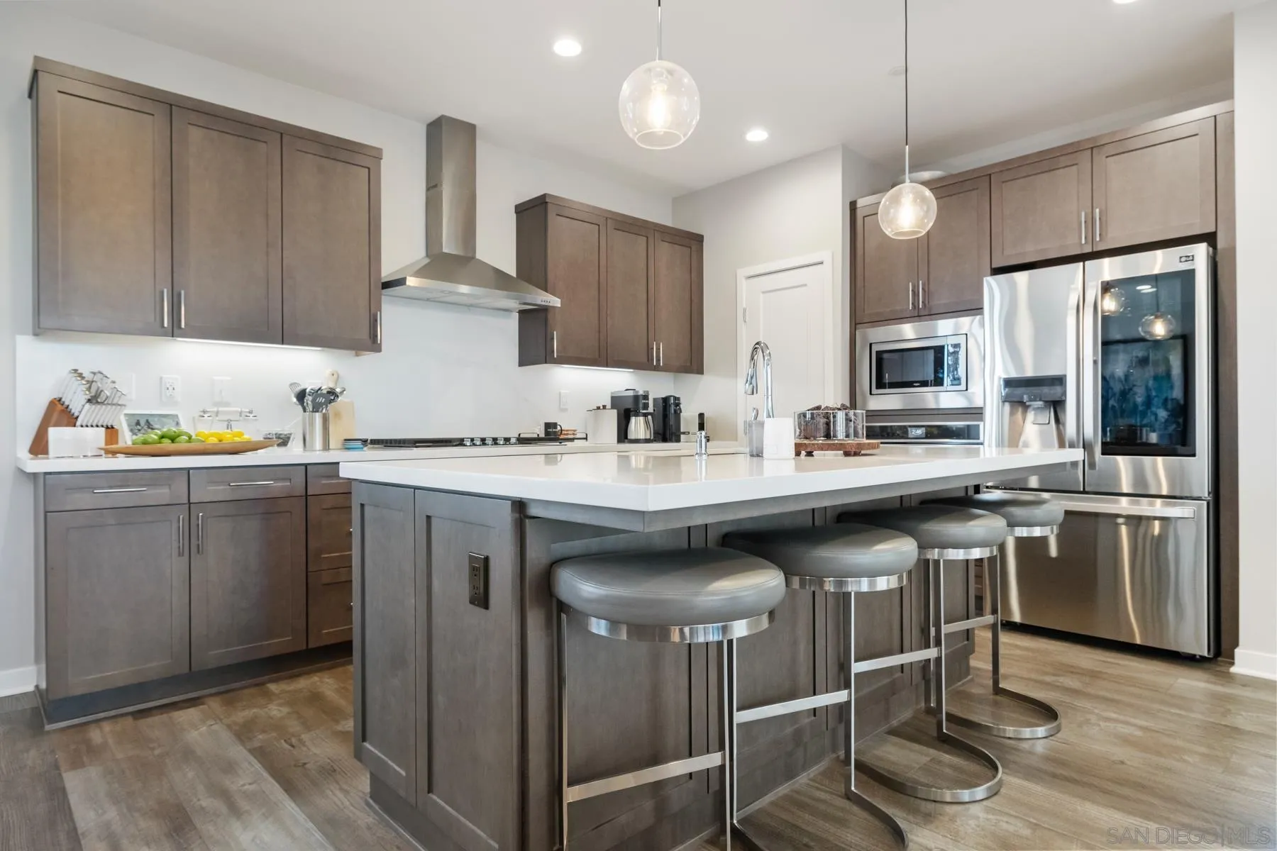 16240 Camden Cir