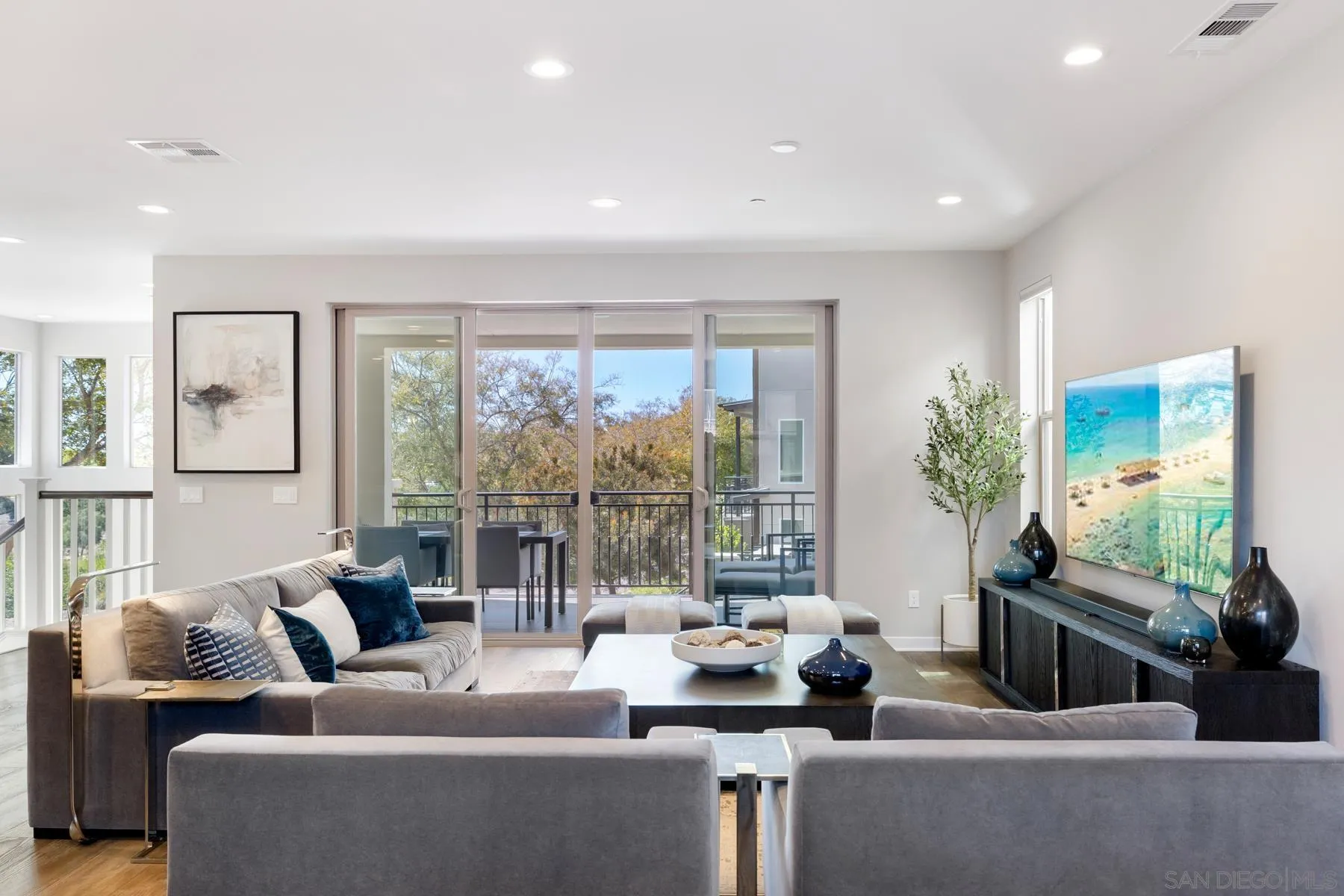 16240 Camden Cir