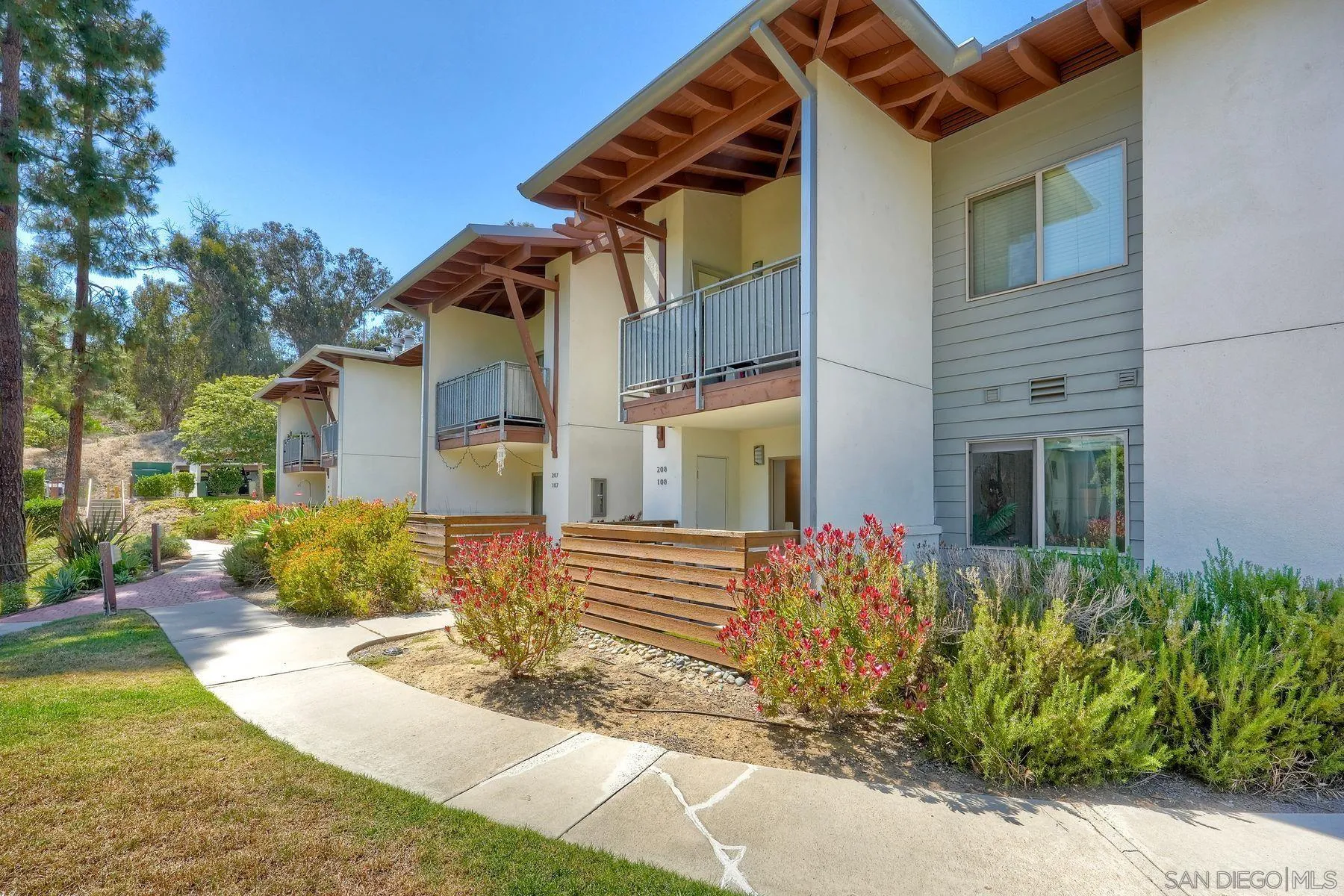 1810 S El Camino Real Unit 108