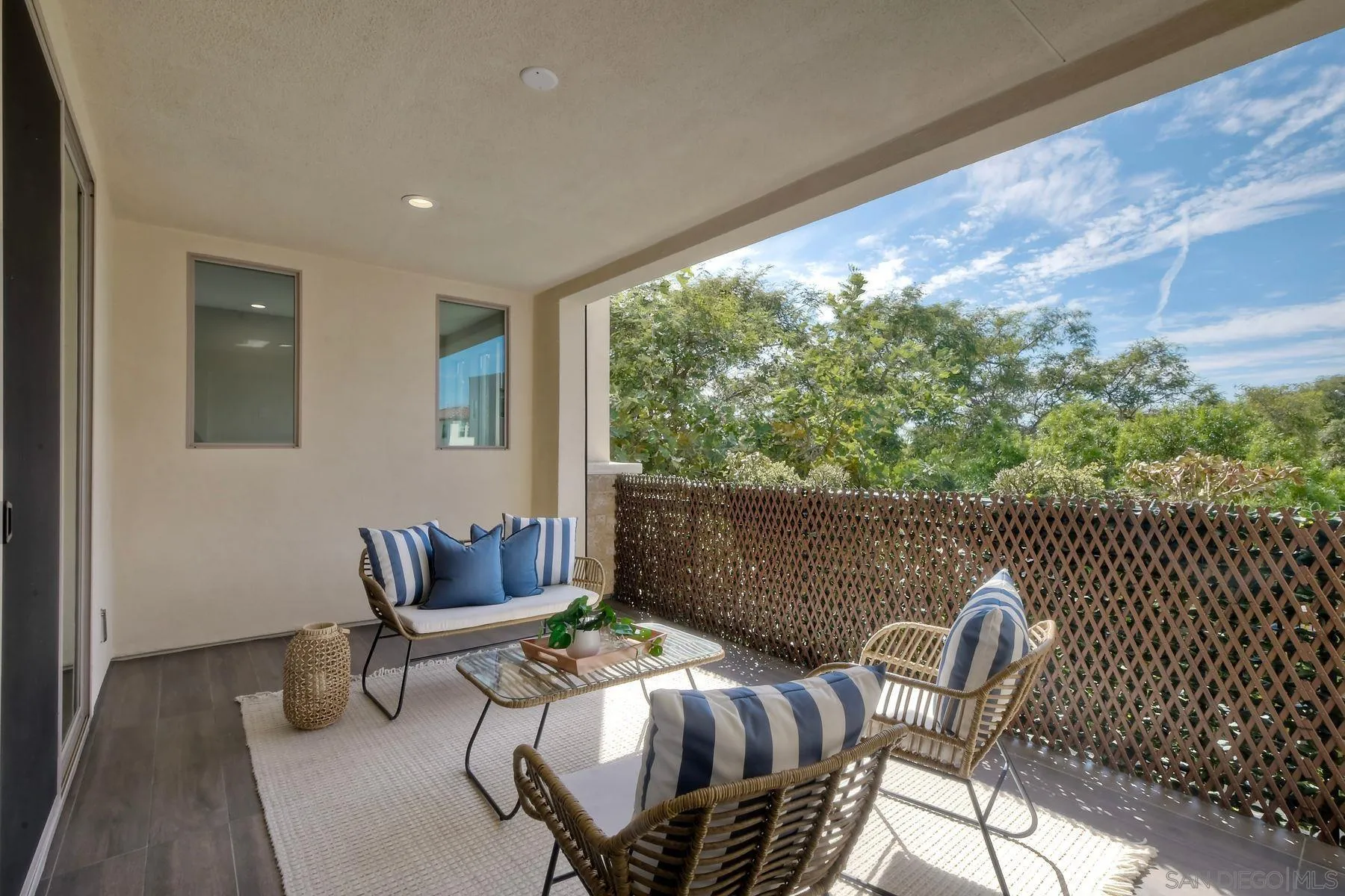 16240 Camden Cir