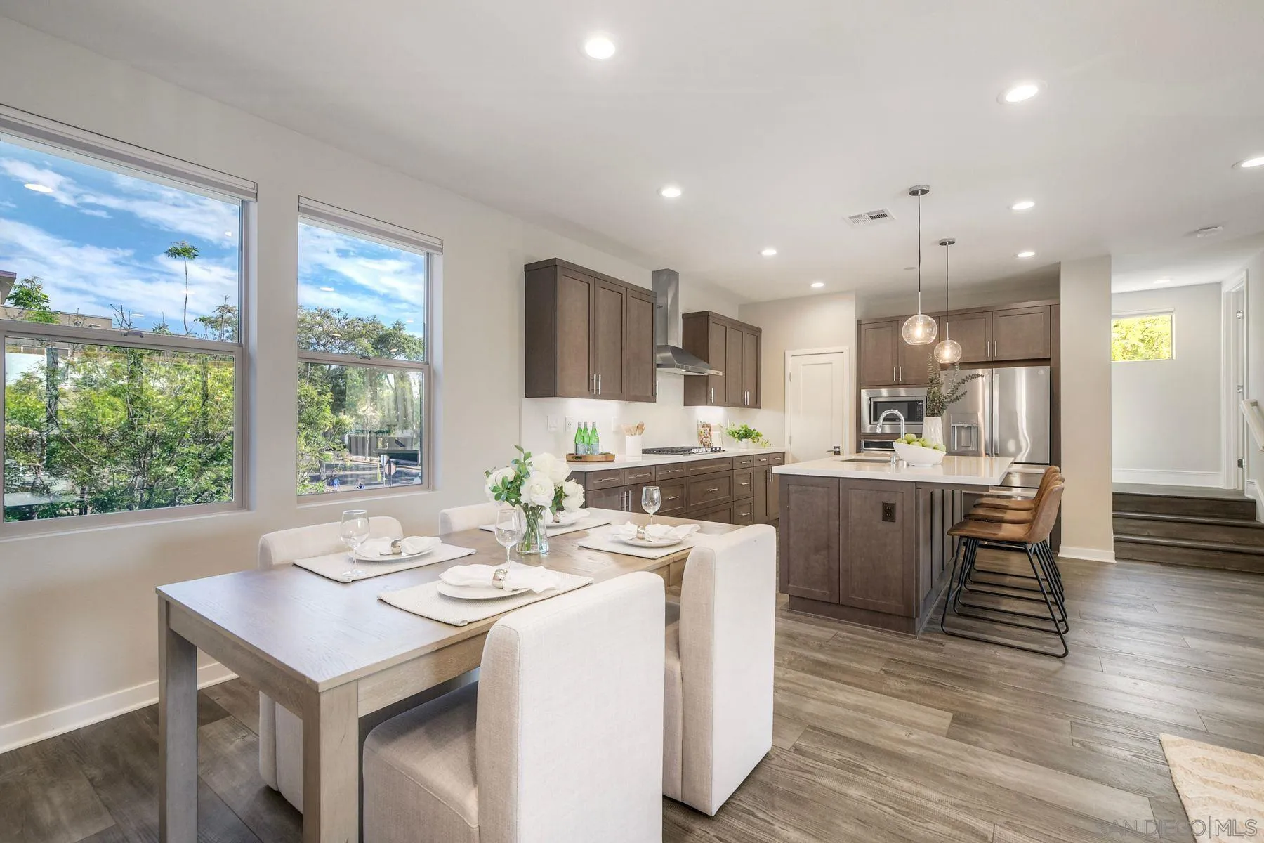 16240 Camden Cir