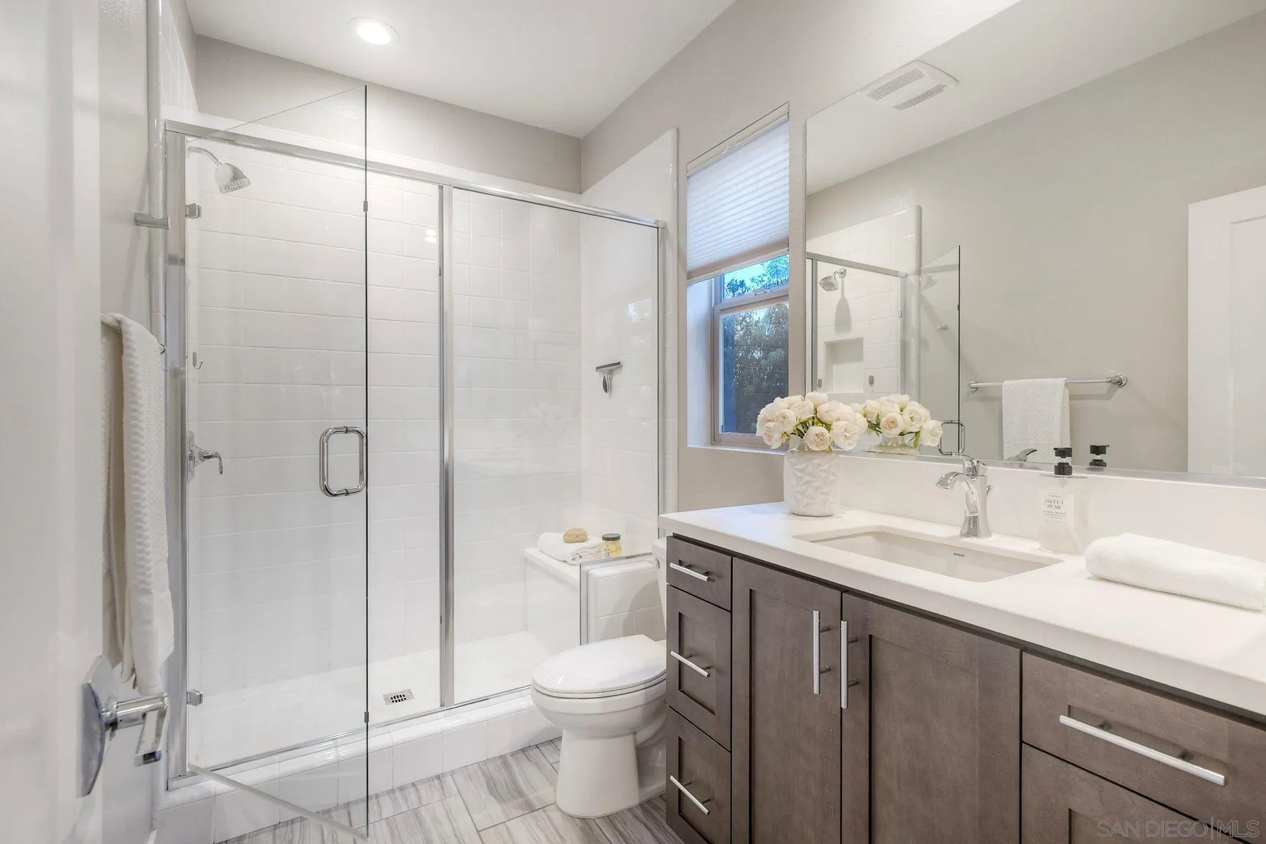 16240 Camden Cir