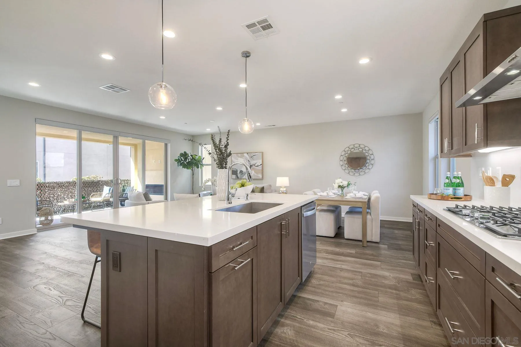16240 Camden Cir