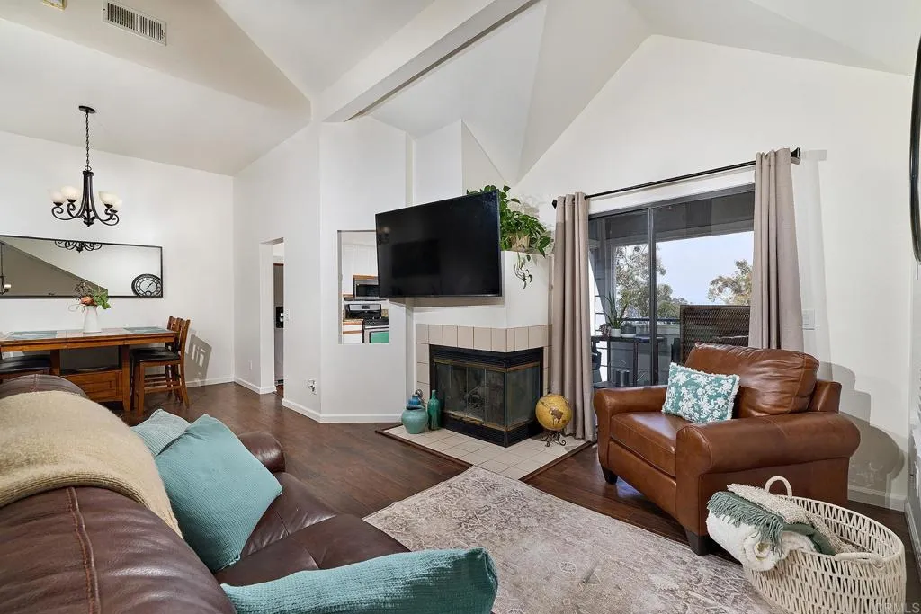 11091 Scripps Ranch Blvd.