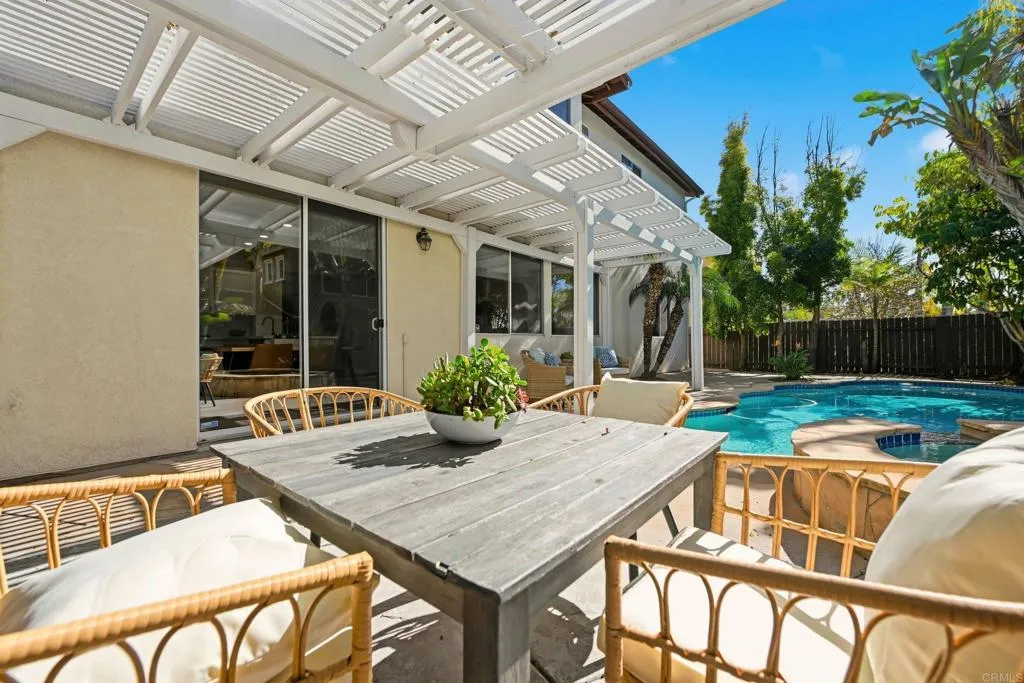 16488 Fox Valley Drive