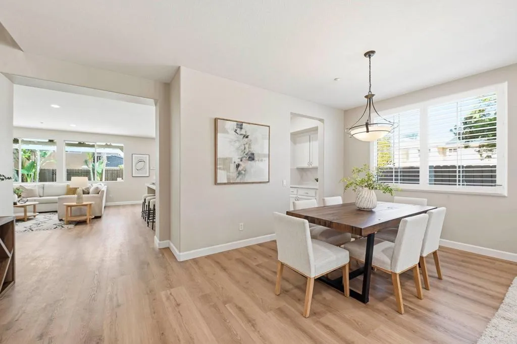 16488 Fox Valley Drive