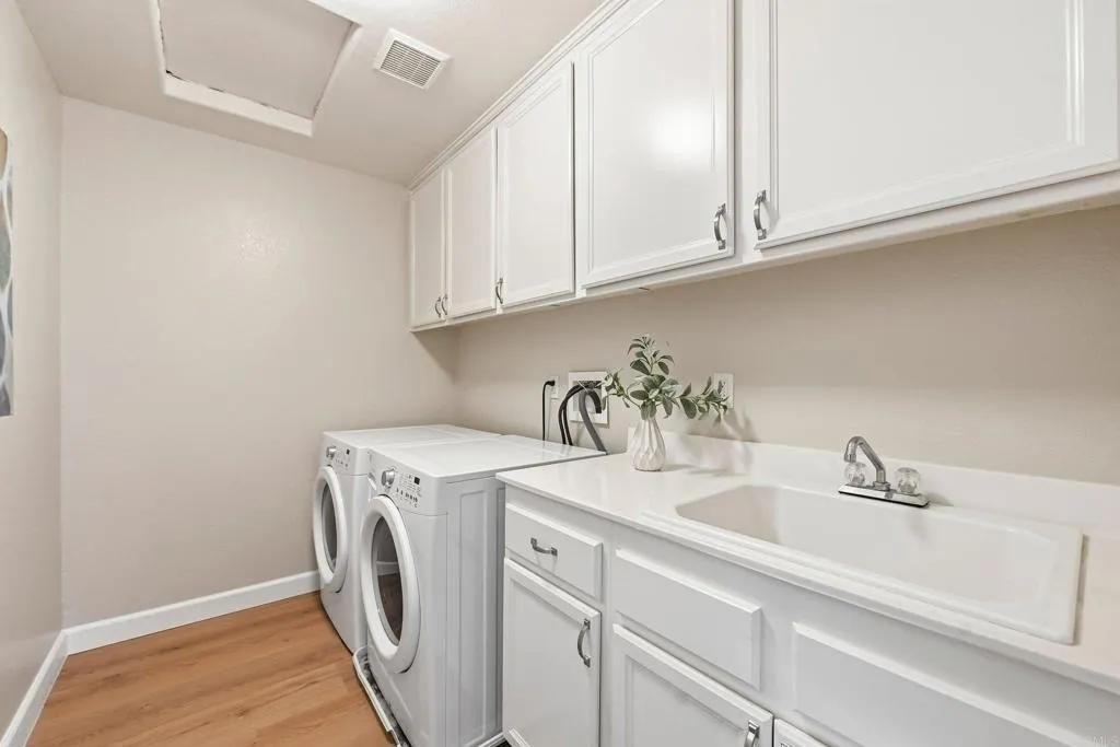 16488 Fox Valley Drive