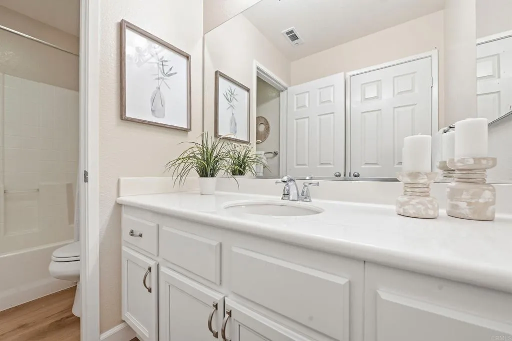 16488 Fox Valley Drive