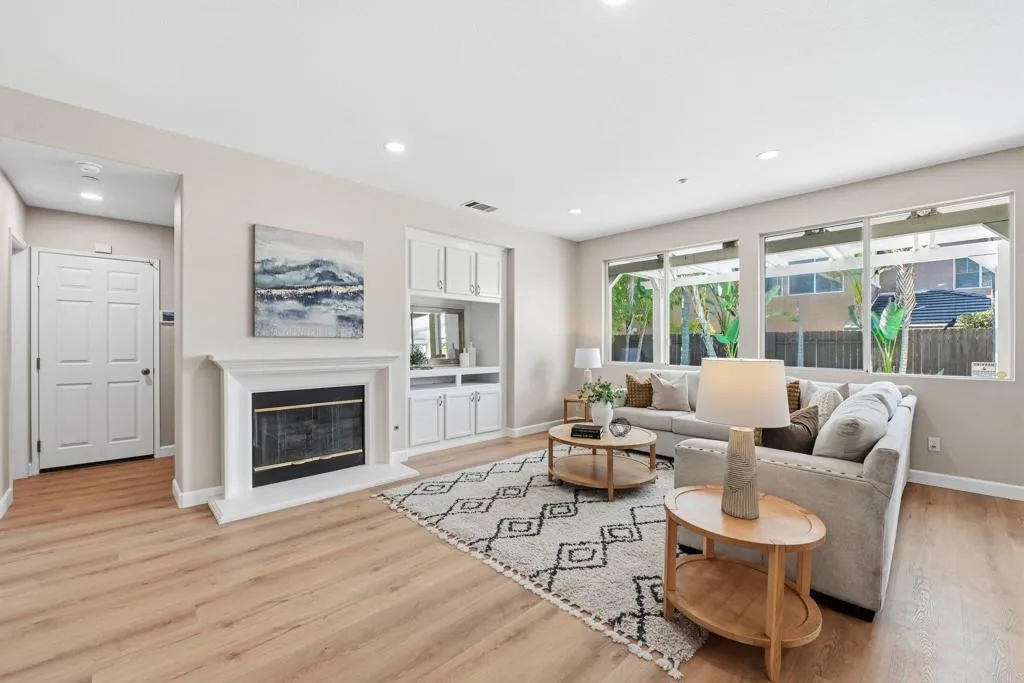 16488 Fox Valley Drive