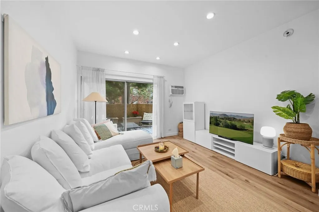 1440 Veteran Avenue Unit 241