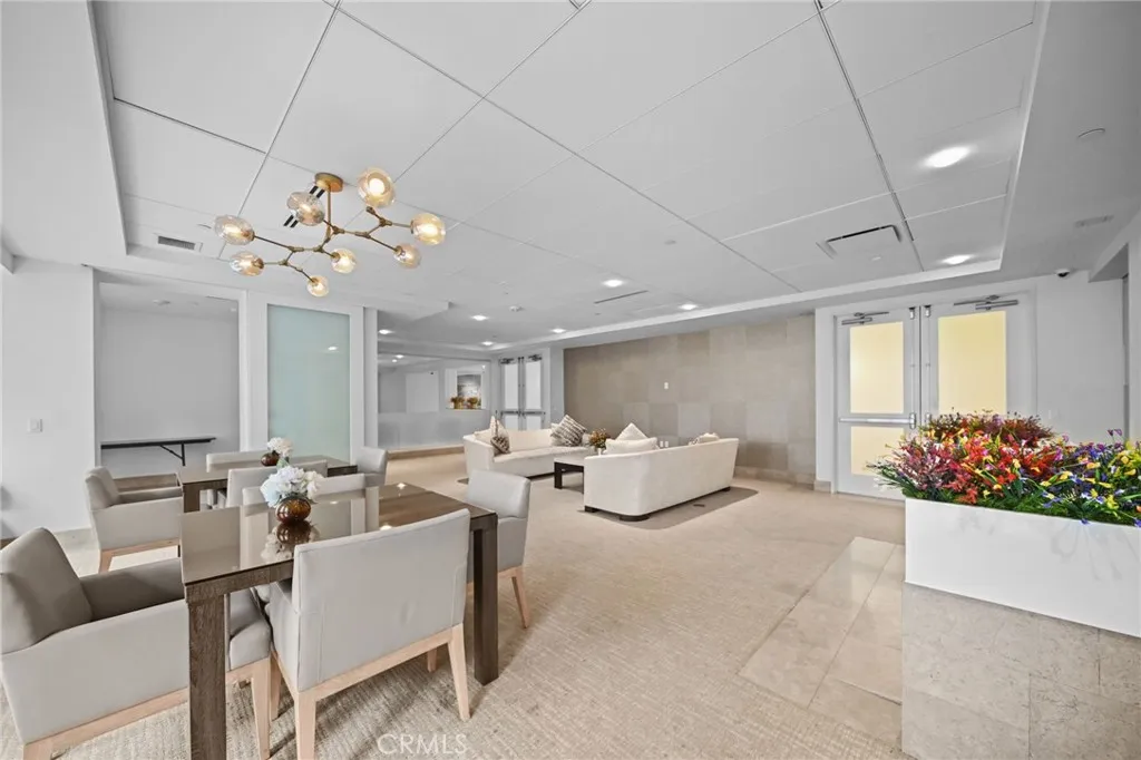 1440 Veteran Avenue Unit 241