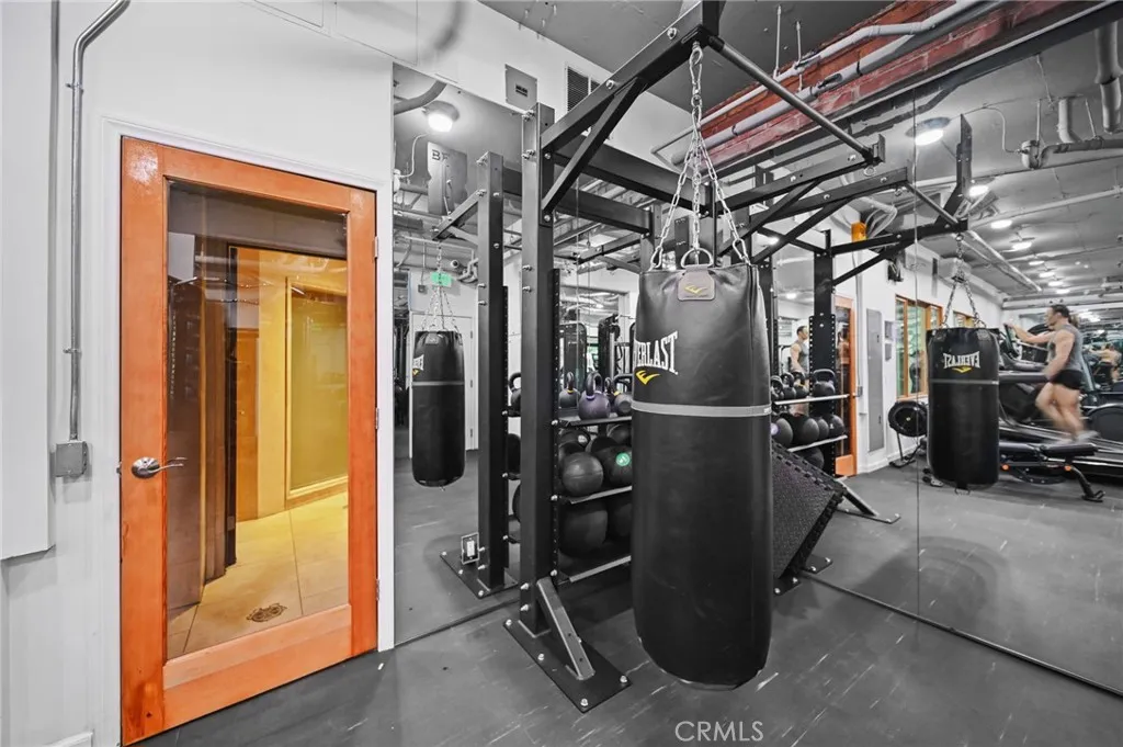 1440 Veteran Avenue Unit 241