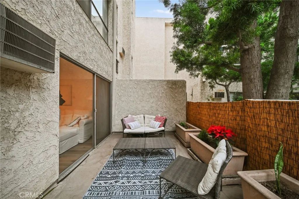 1440 Veteran Avenue Unit 241