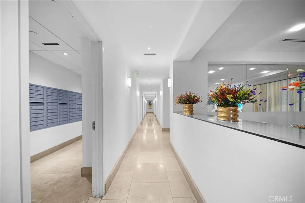 1440 Veteran Avenue Unit 241