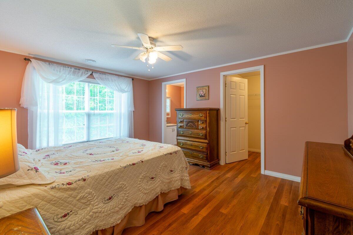 10 Mountainside Park