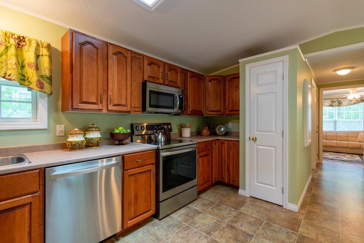 10 Mountainside Park