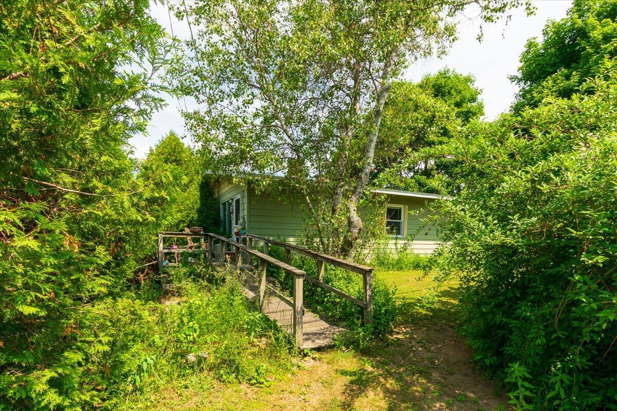 660 Old County Road