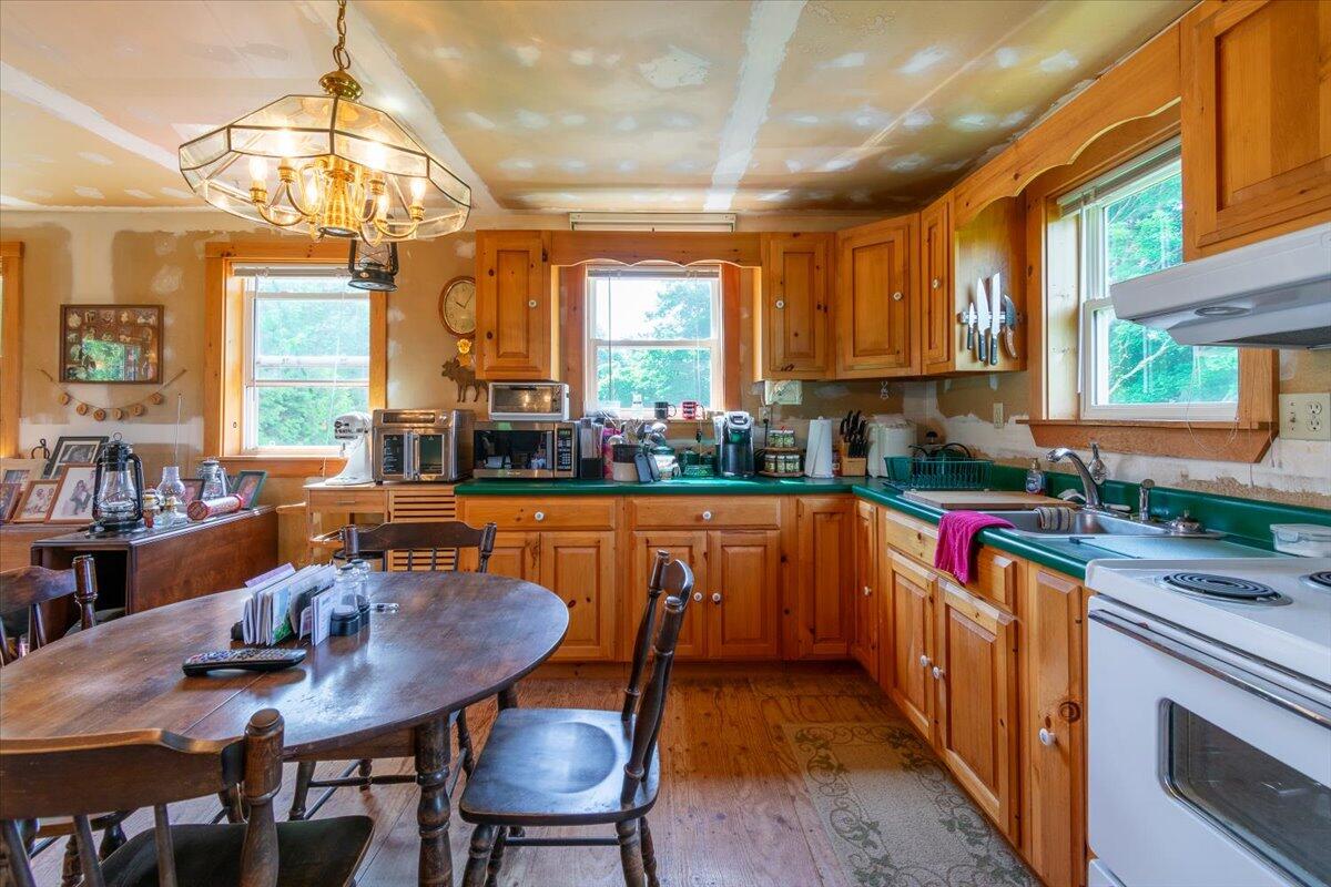 660 Old County Road