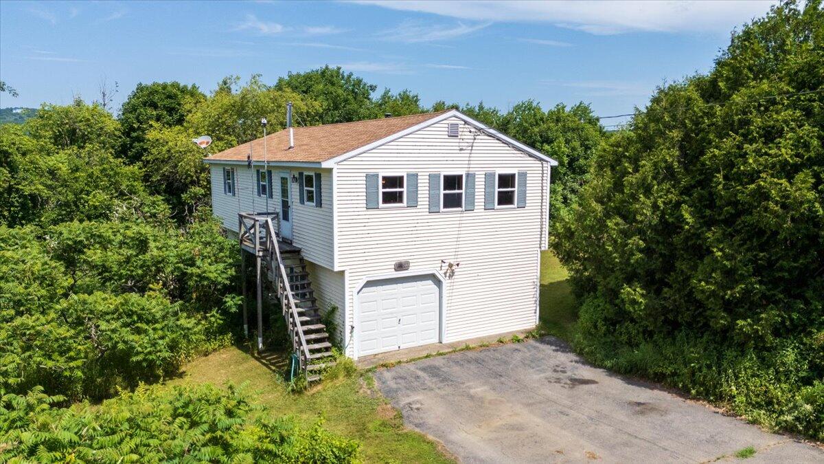 660 Old County Road
