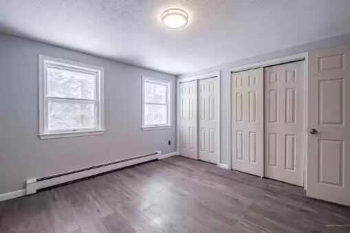 41 Forest Street W