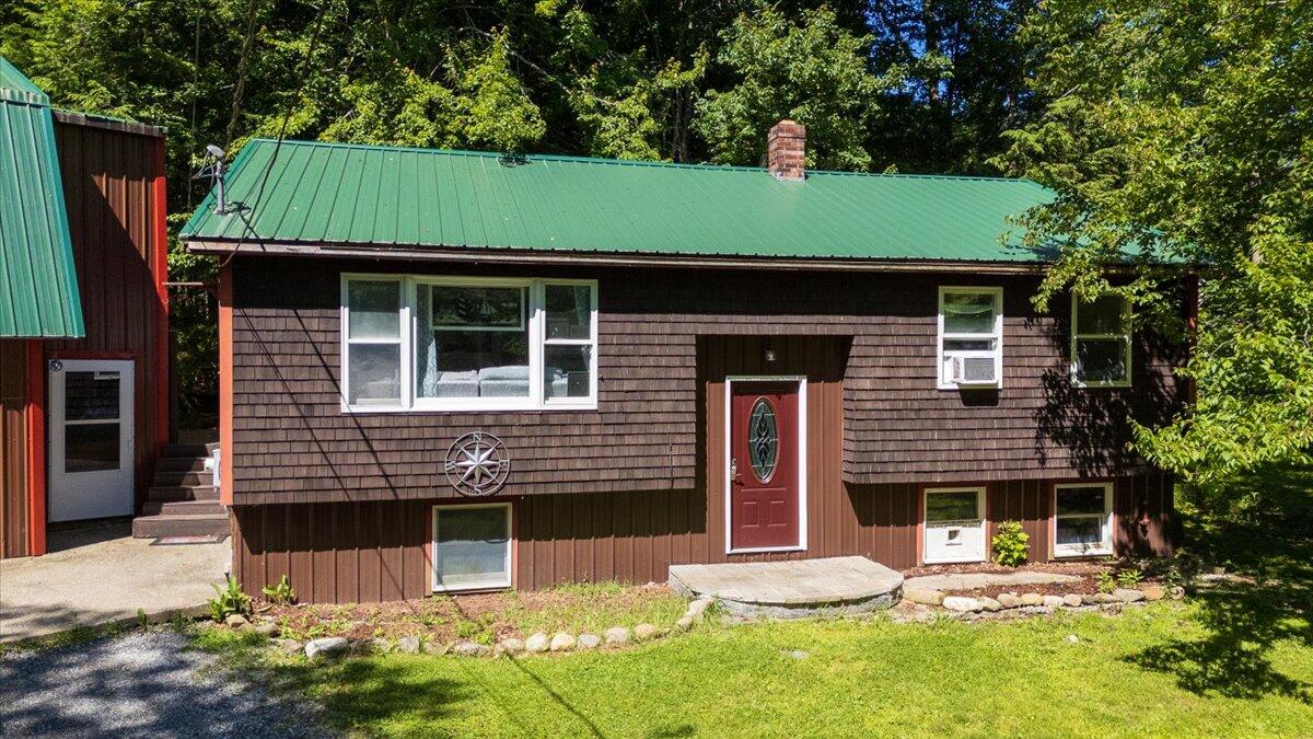 41 Forest Street W
