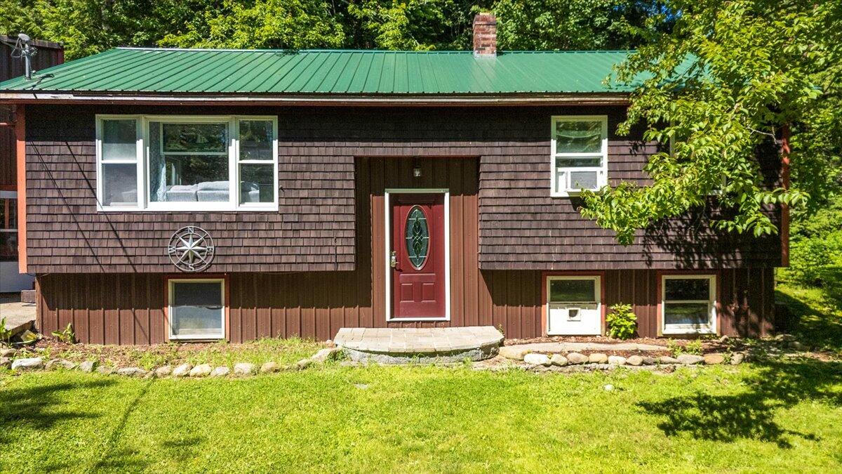 41 Forest Street W