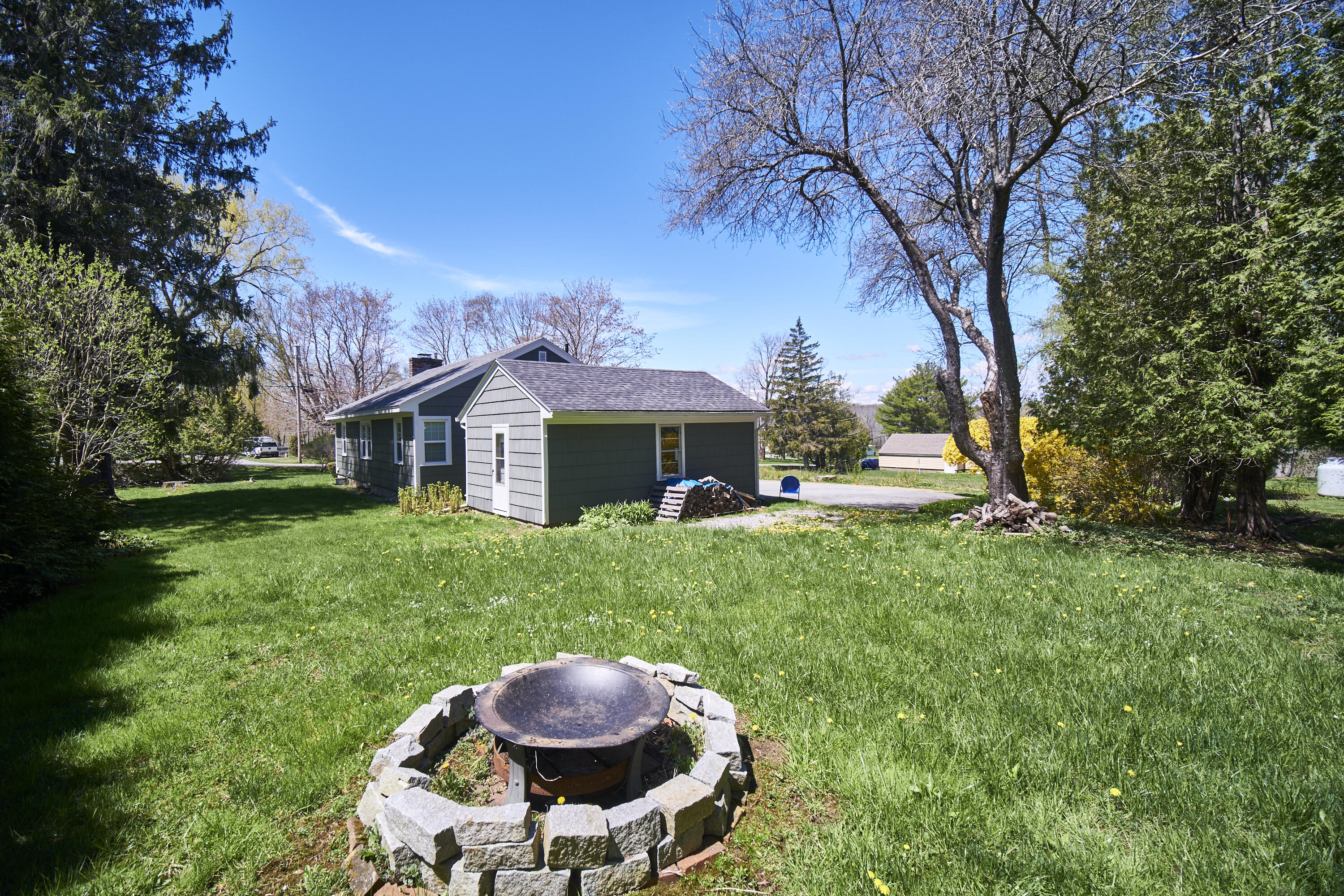 14 Woods Road