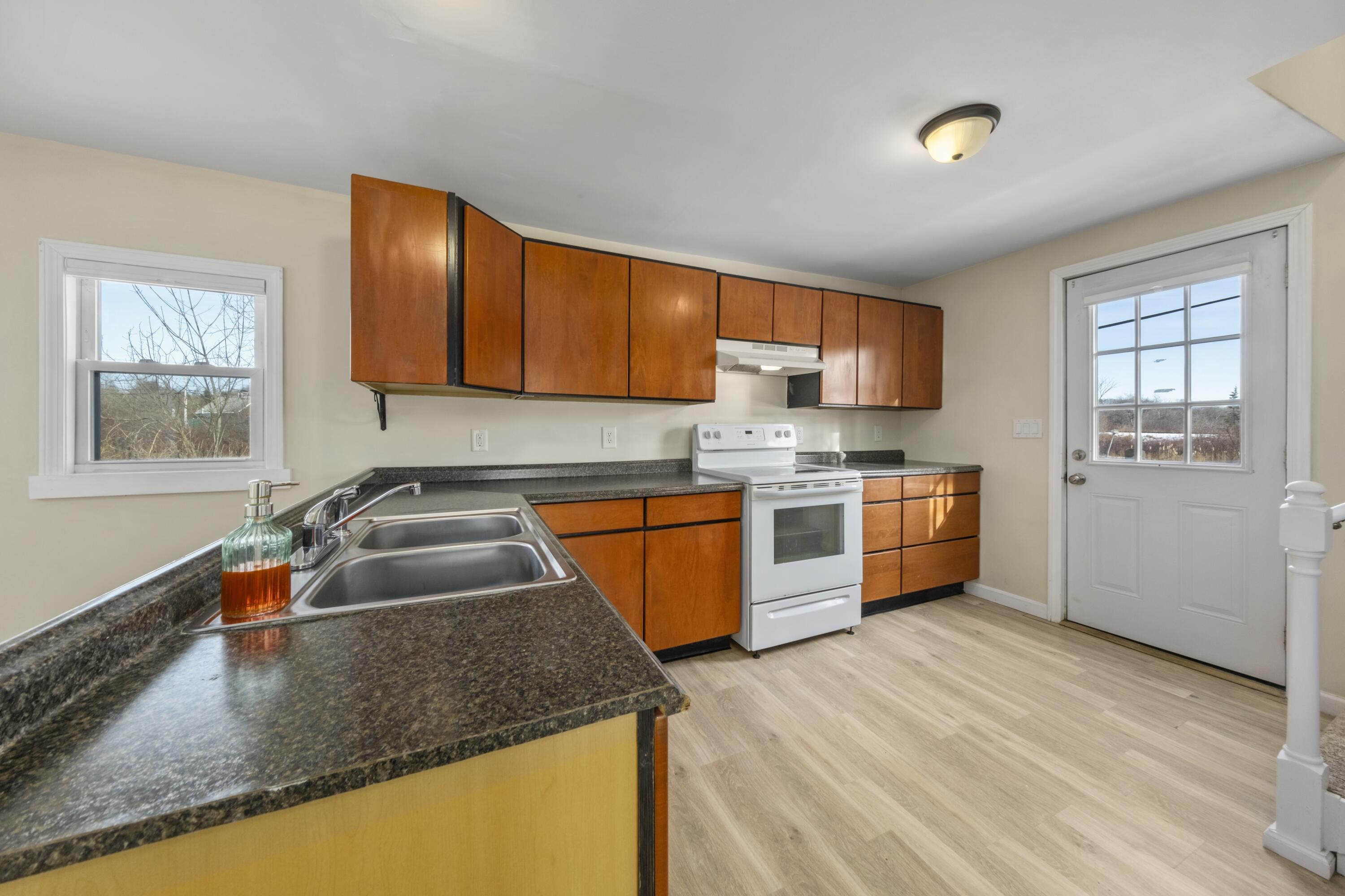 13 Glenwood Avenue