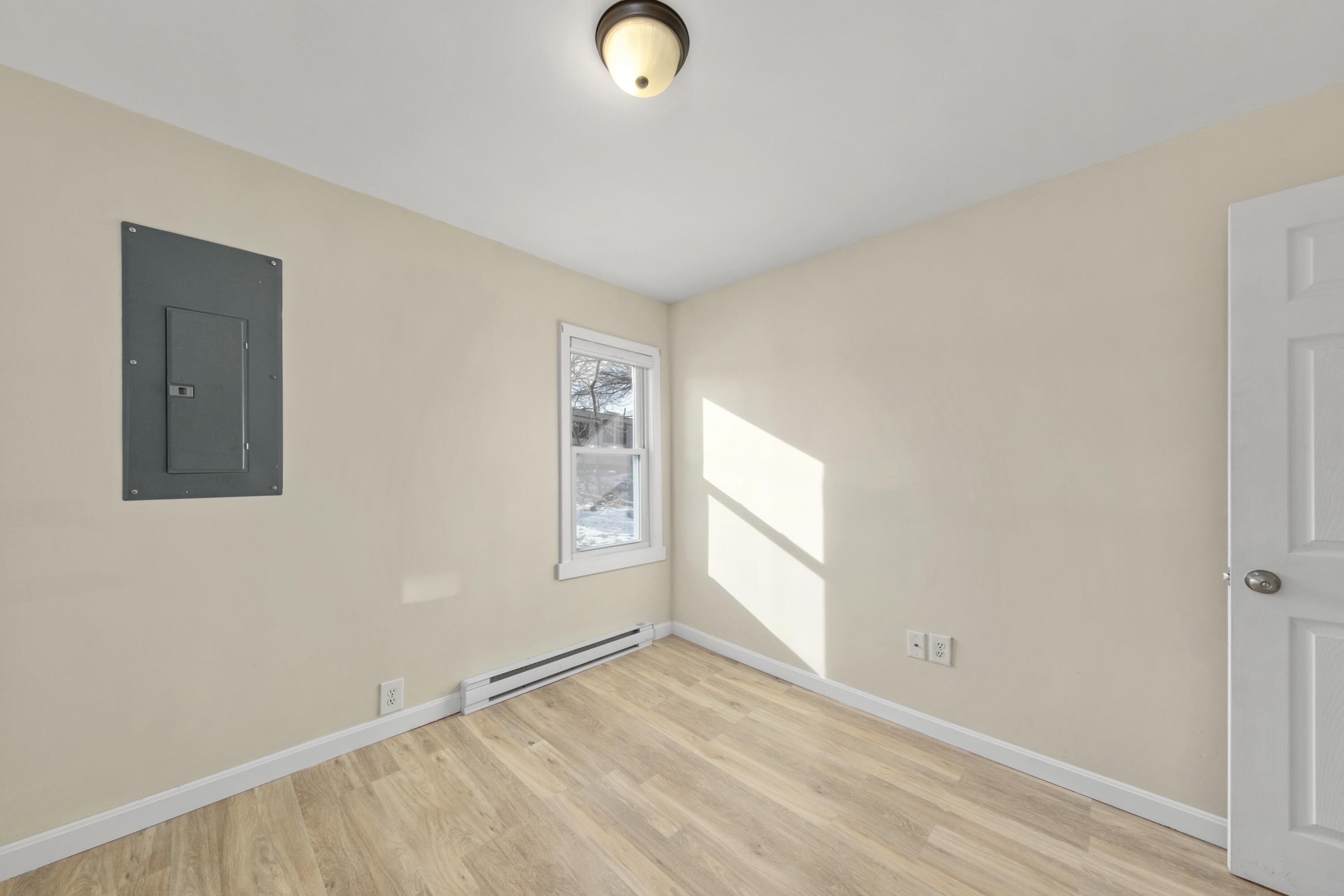 13 Glenwood Avenue