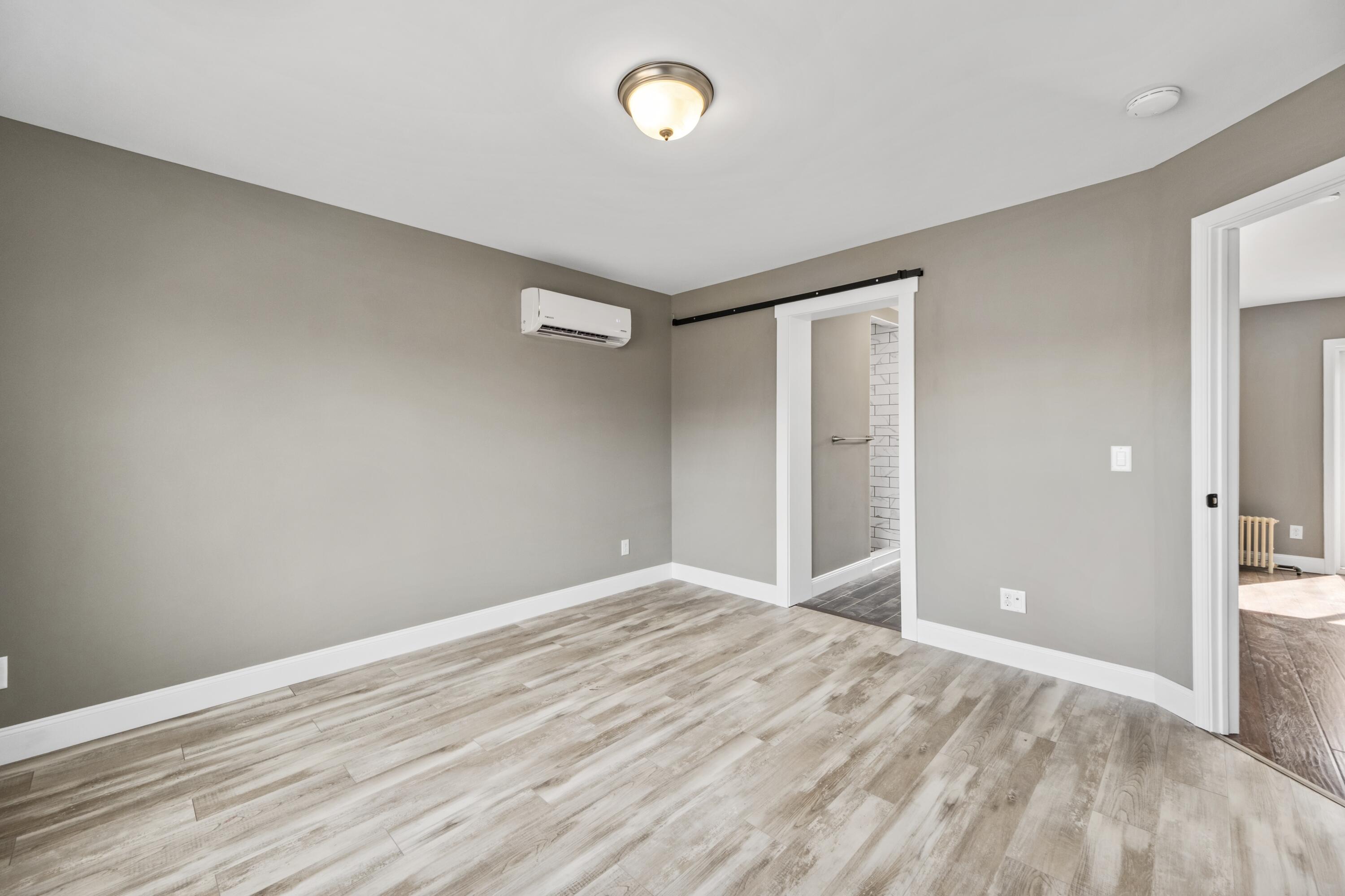11 Meadow Lane