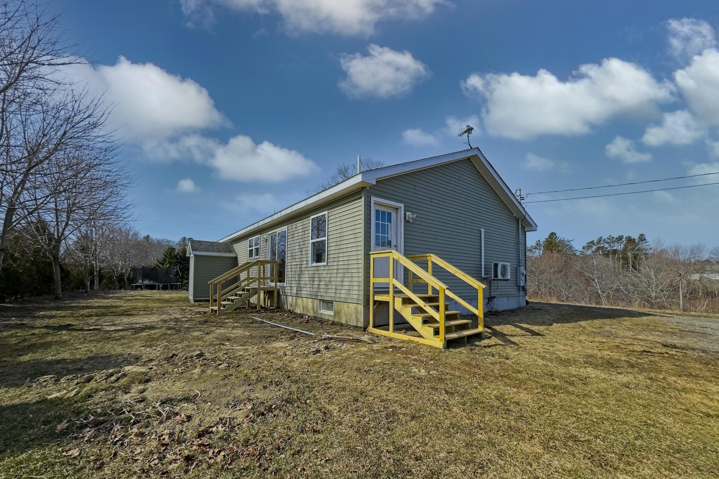 11 Meadow Lane