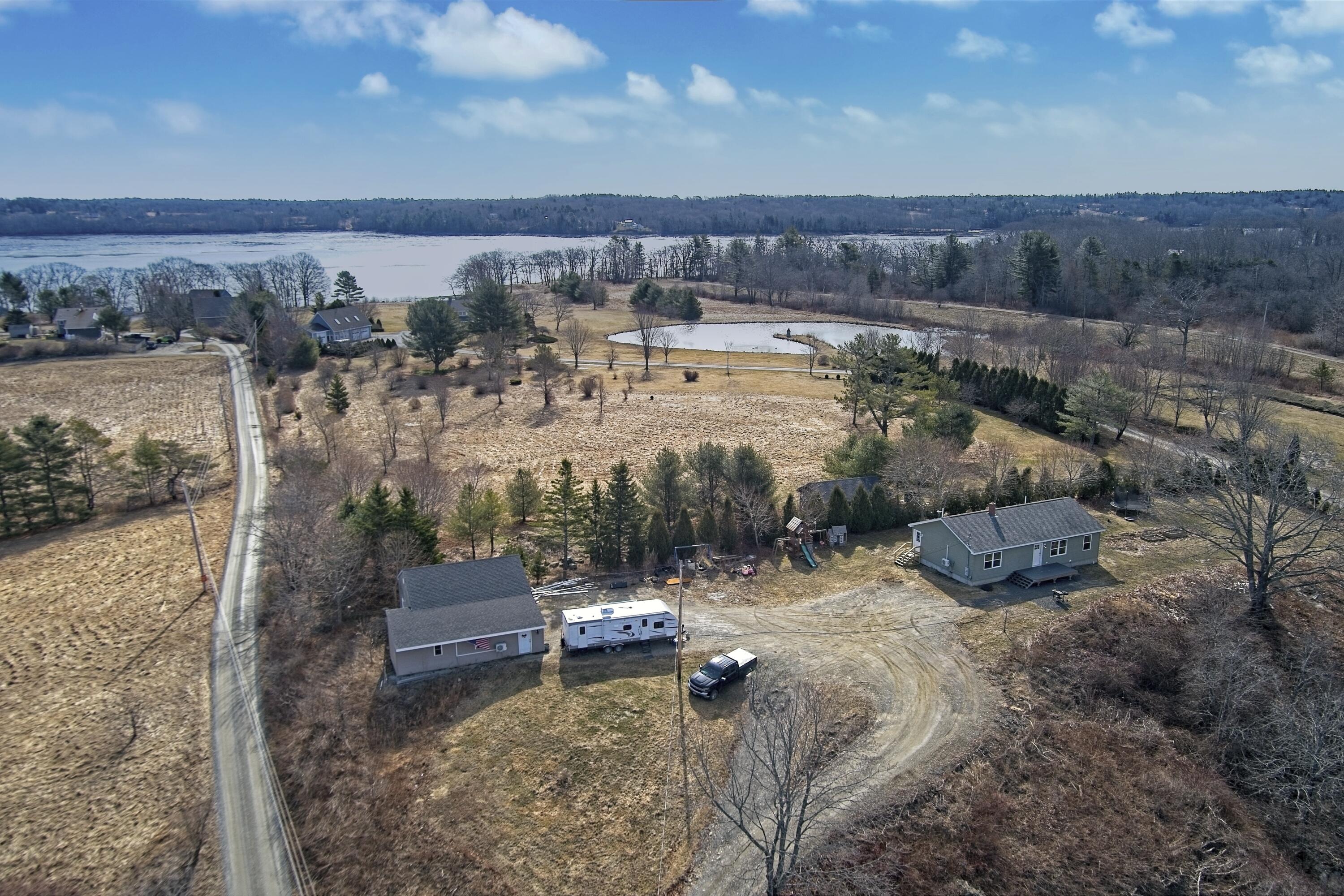 11 Meadow Lane